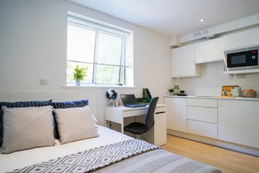 1 bed studio, Orme Road, Cross Heath, Newcastle under Lyme, ST52FB - Image 2